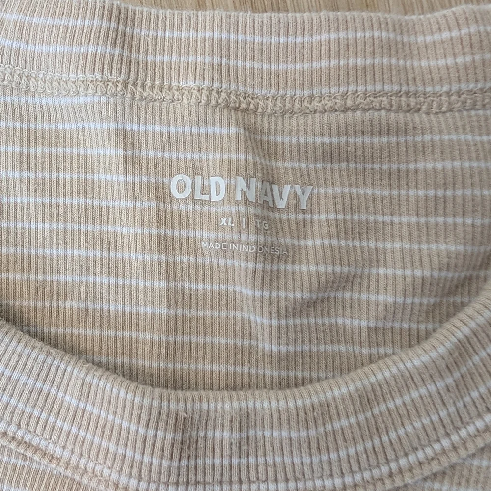 2 Old Navy High Neck Ribbed Tank Tops - Picture 2 of 3